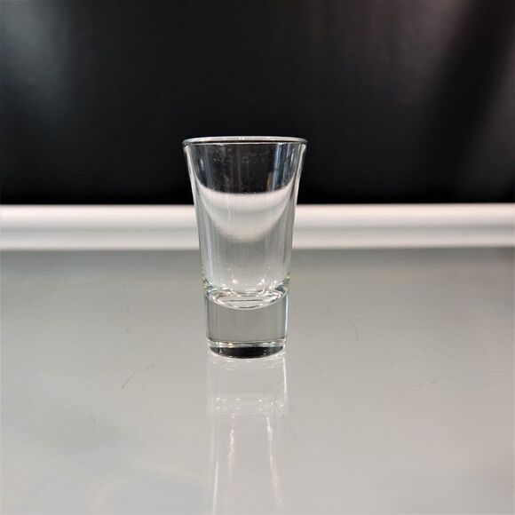 Tequila Shooter 8 Shot Glasses Clear Glass Thick - Picture 2 of 10